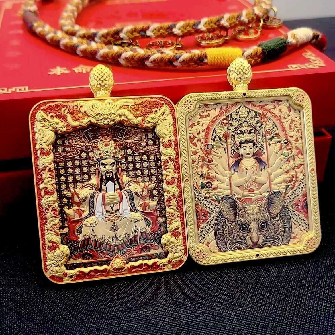 Wutai mountain thangka wuye twelve zodiac gilt double-sided stereo relief thangka pendant eight great guardian chain