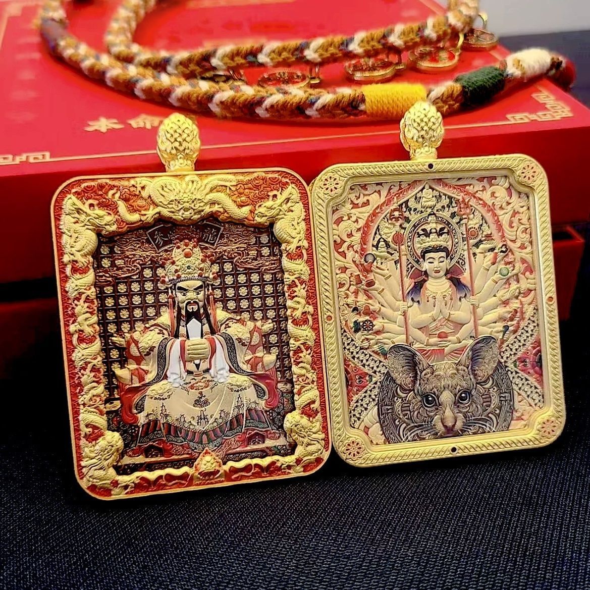 Wutai mountain thangka wuye twelve zodiac gilt double-sided stereo relief thangka pendant eight great guardian chain