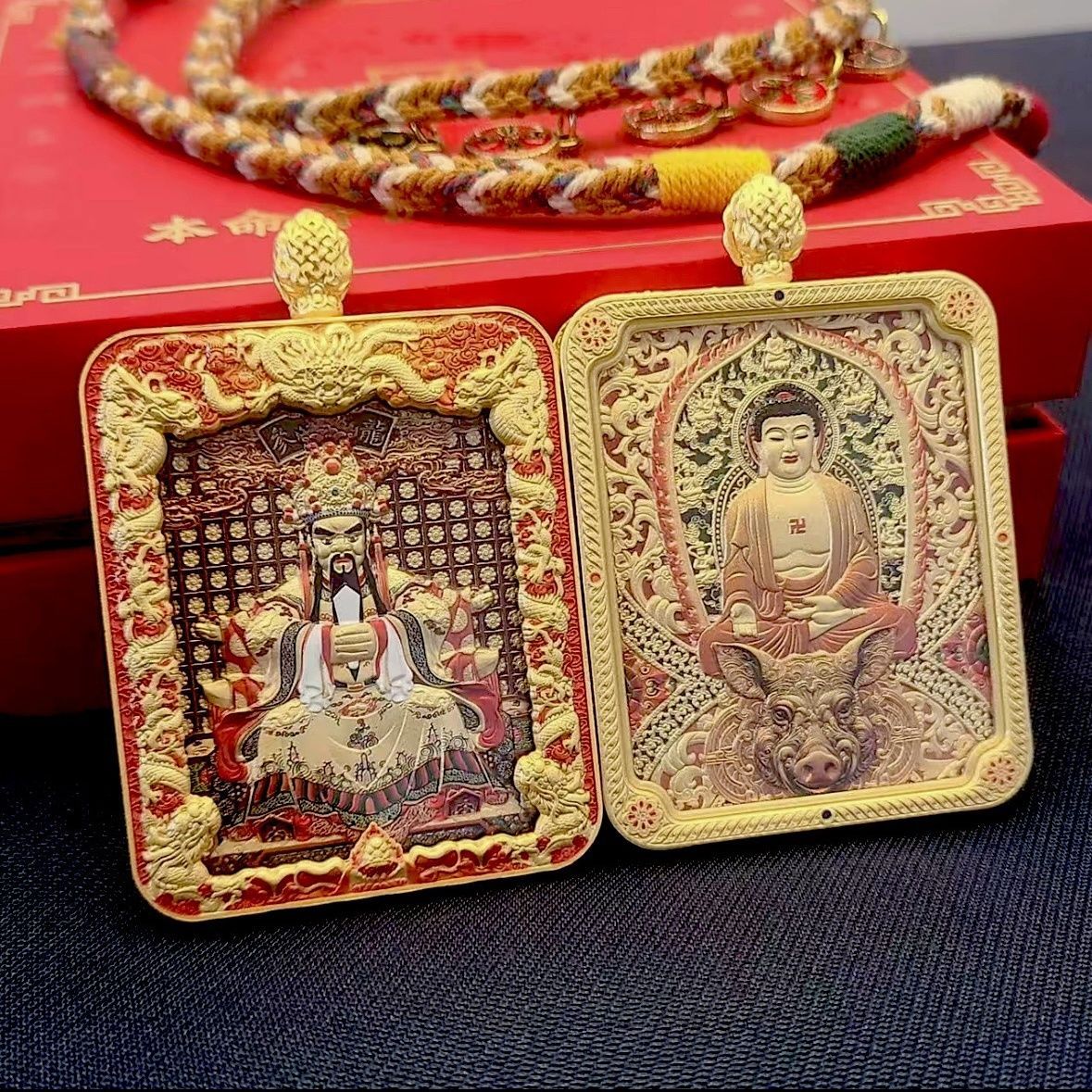 Wutai mountain thangka wuye twelve zodiac gilt double-sided stereo relief thangka pendant eight great guardian chain