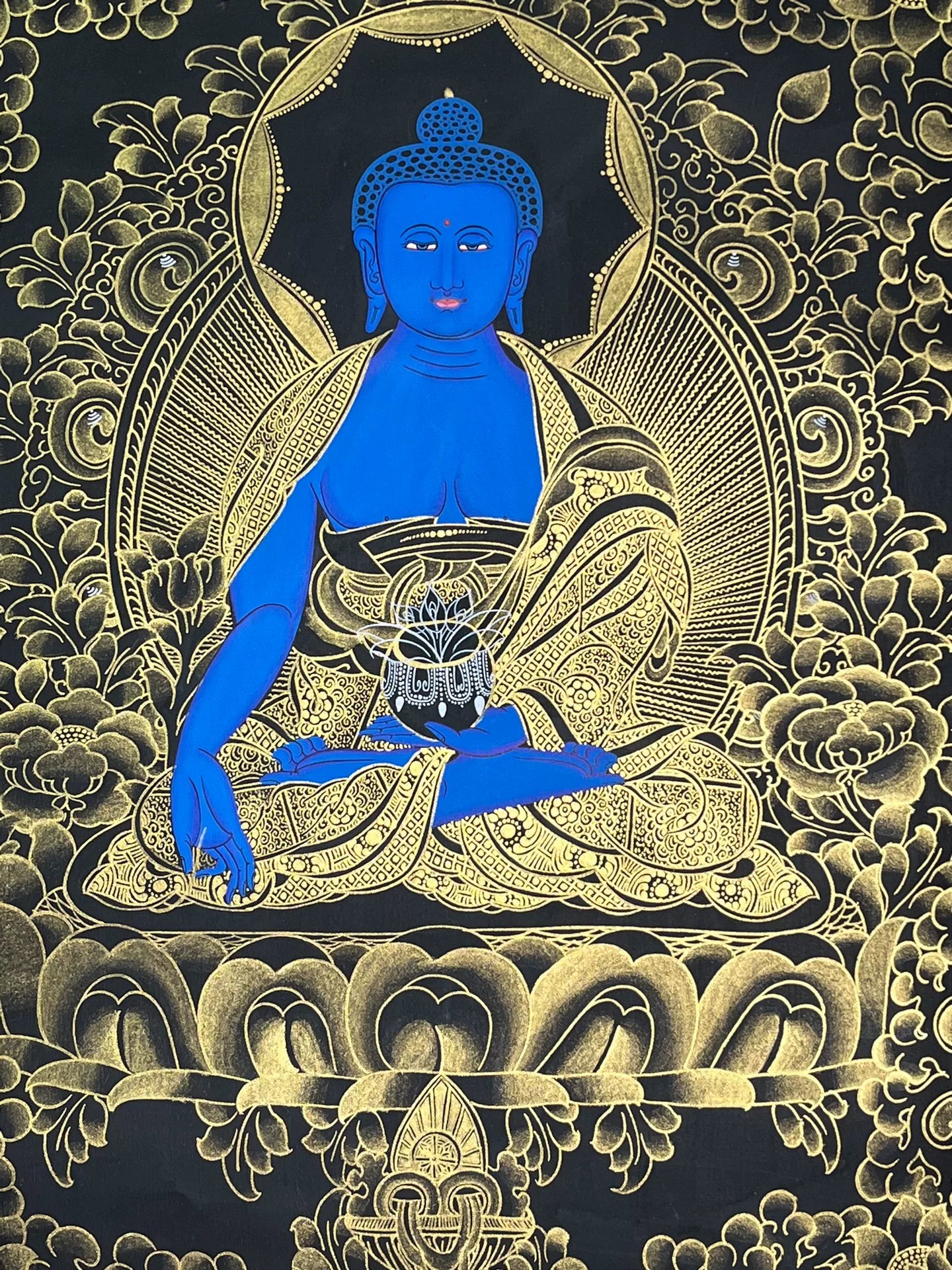 Nepalese master's pure handmade medicine buddha thangka, hand-painted with mineral raw materials, dignified and kind face