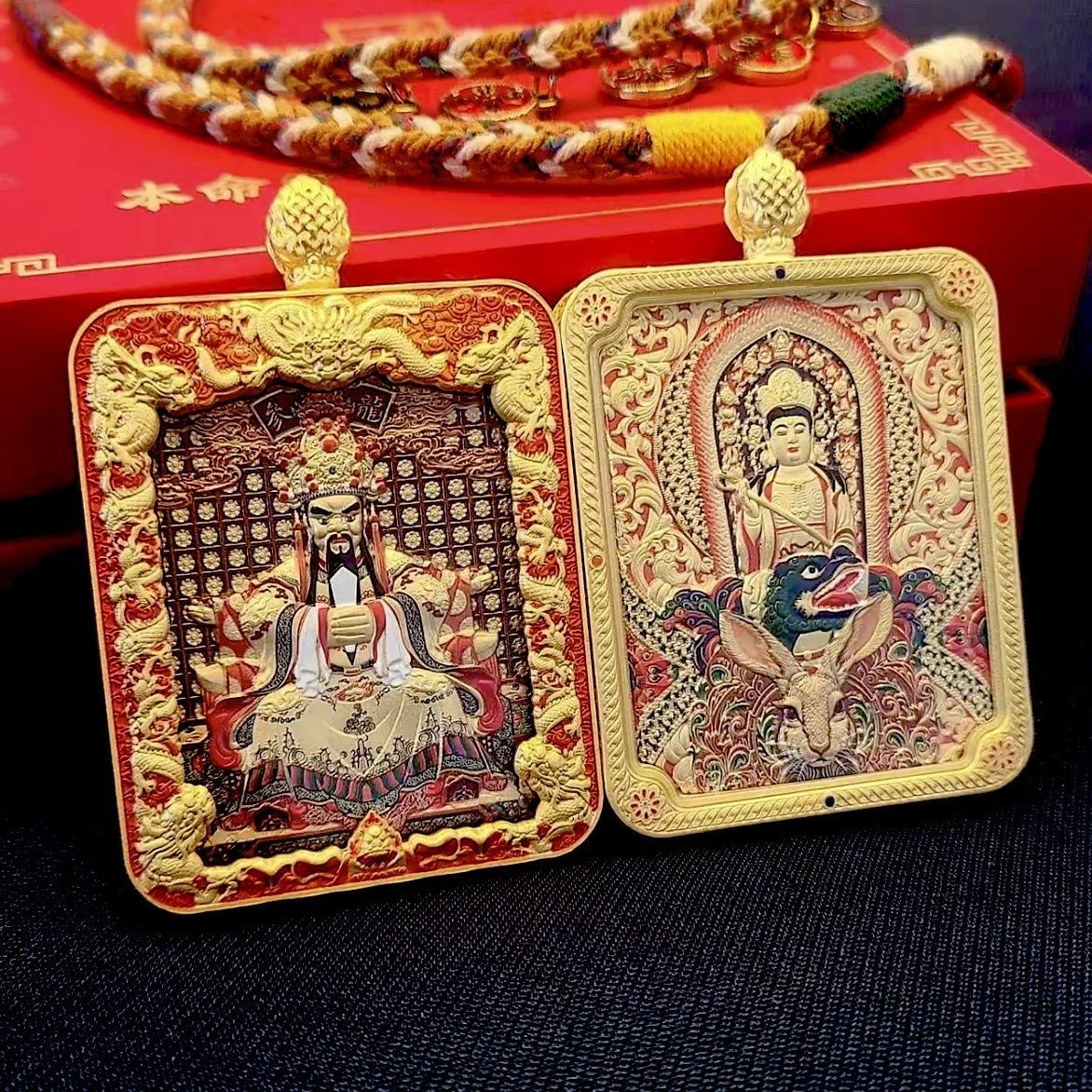 Wutai mountain thangka wuye twelve zodiac gilt double-sided stereo relief thangka pendant eight great guardian chain